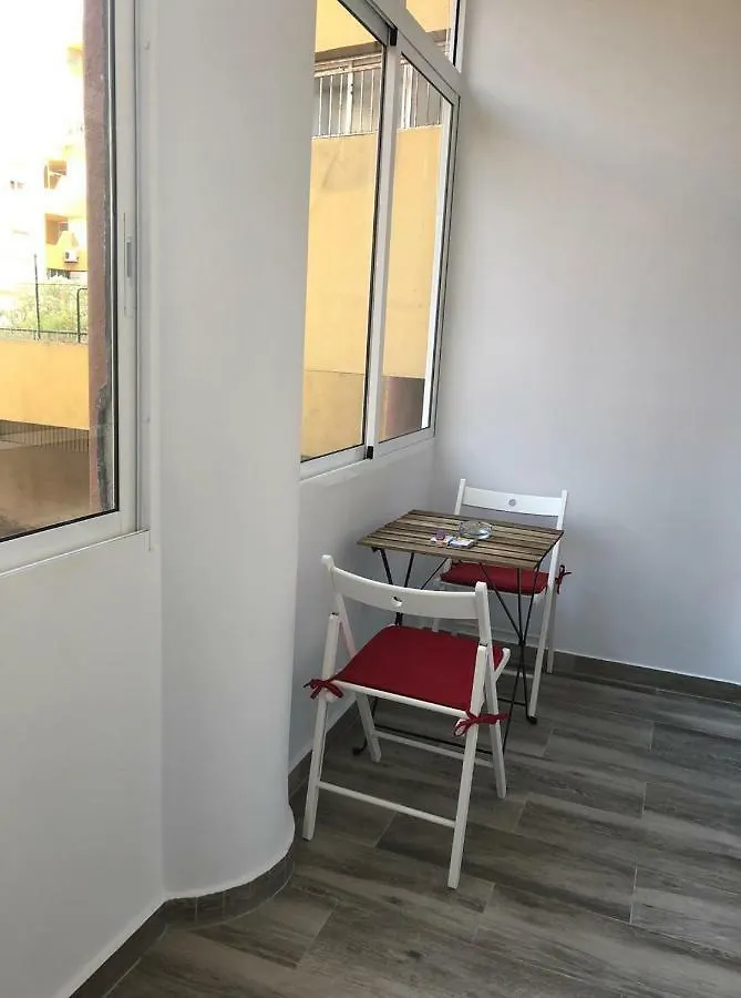 Cozy Apartment In The Heart Of Torremolinos