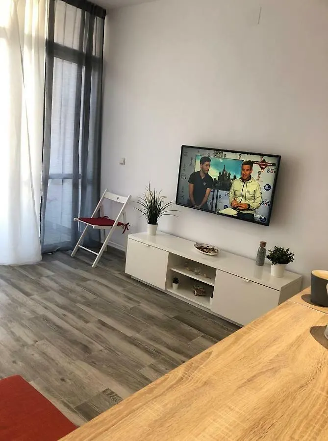 Cozy Apartment In The Heart Of Torremolinos