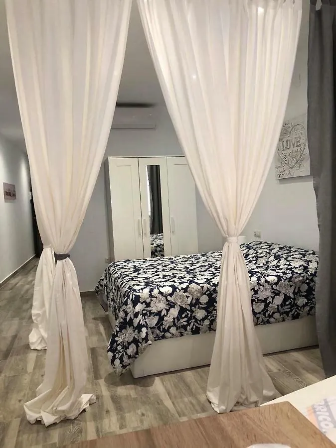 Cozy Apartment In The Heart Of Torremolinos