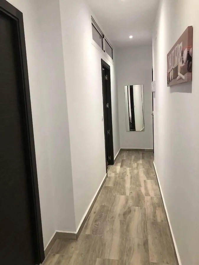 Cozy Apartment In The Heart Of Torremolinos